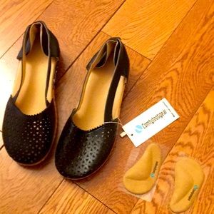 Comfy Foot Gear shoes!